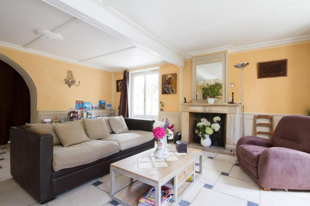 La Tonnelle Fleurie Chambres D'Hotes Sainte-Soulle Dış mekan fotoğraf